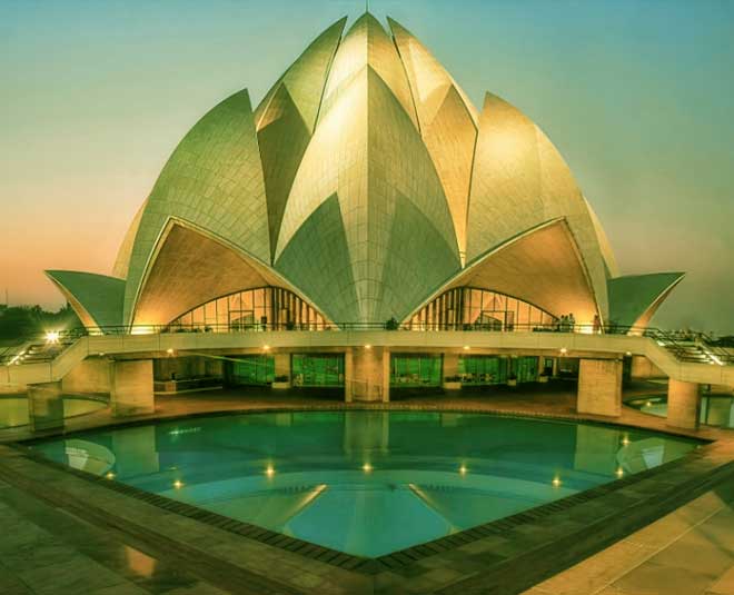 must visit famous temples in delhi lotus temple