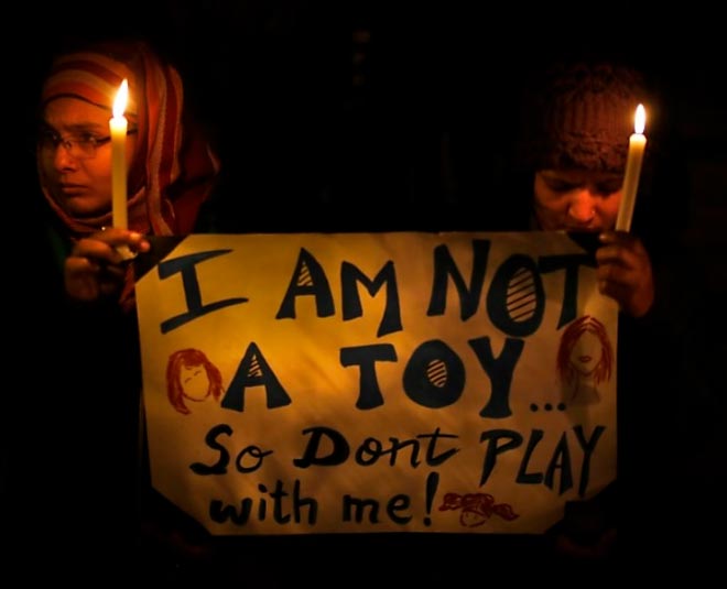 woman harassment in public toilet in thane maharashtrainside