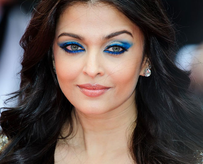 bollywood actresses smokey eye inside
