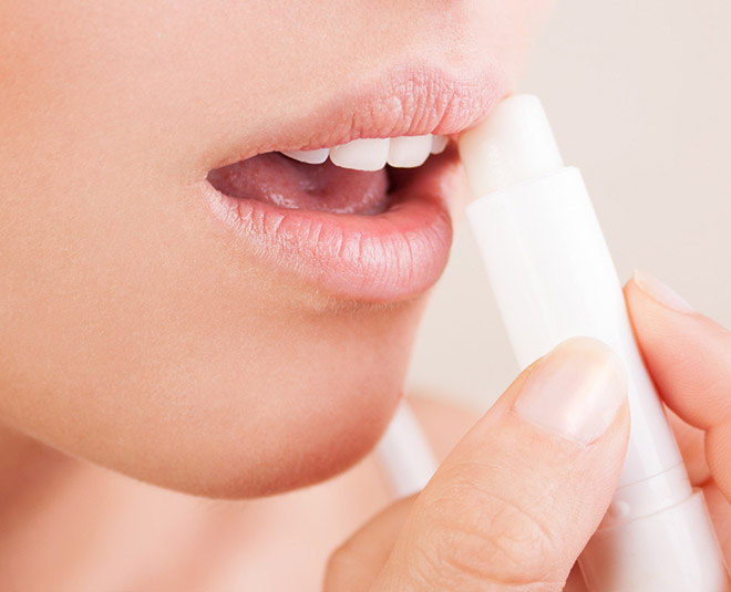 chapped lips depression inside