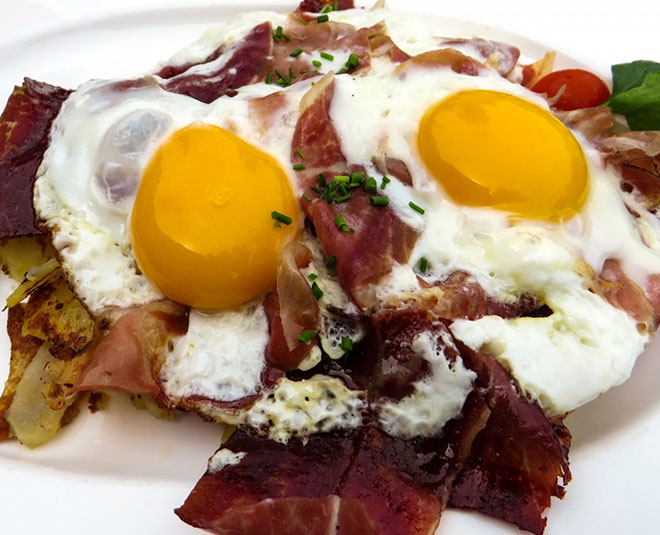 dont eat before flight inside