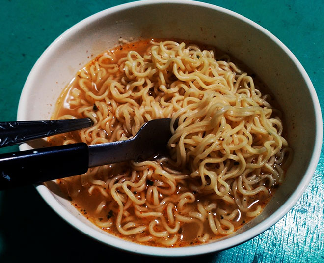 dont eat before flight inside