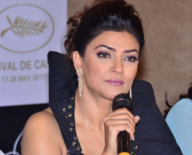 fans tease with actress inside