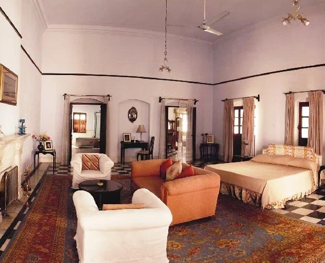 saif kareena pataudi house inside 