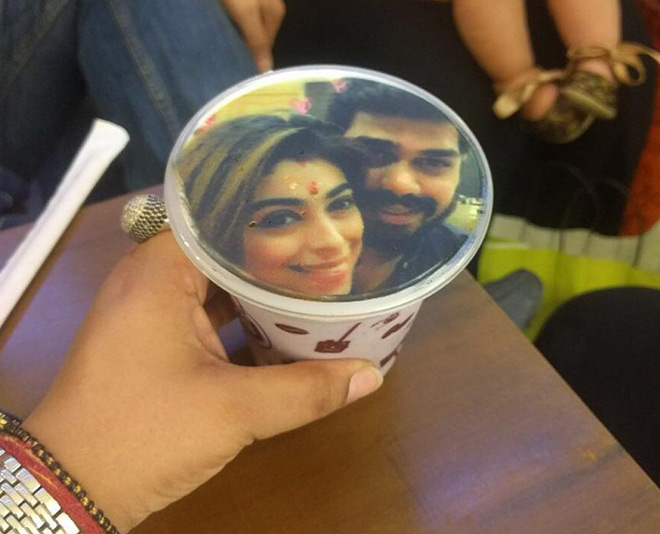 selfie coffee romance