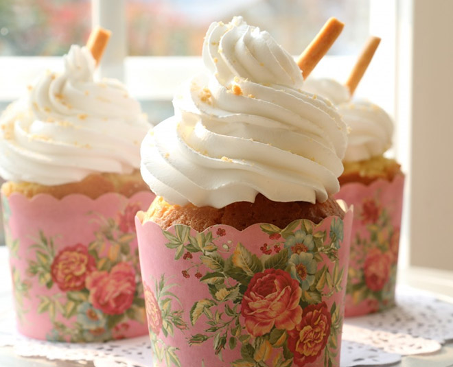 vanilla cupcake recipe inside