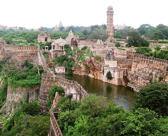 chittorgarh fort 