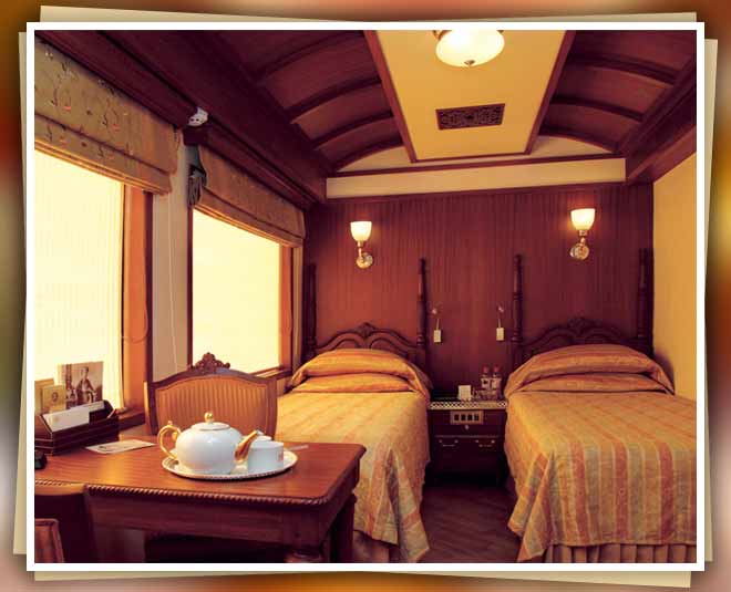 Luxury Saloon Coach inside