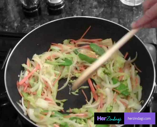 cooking tips to cook perfect chowmein inside