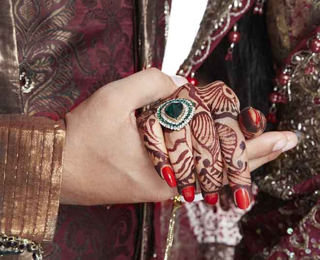 men love bad girls inside