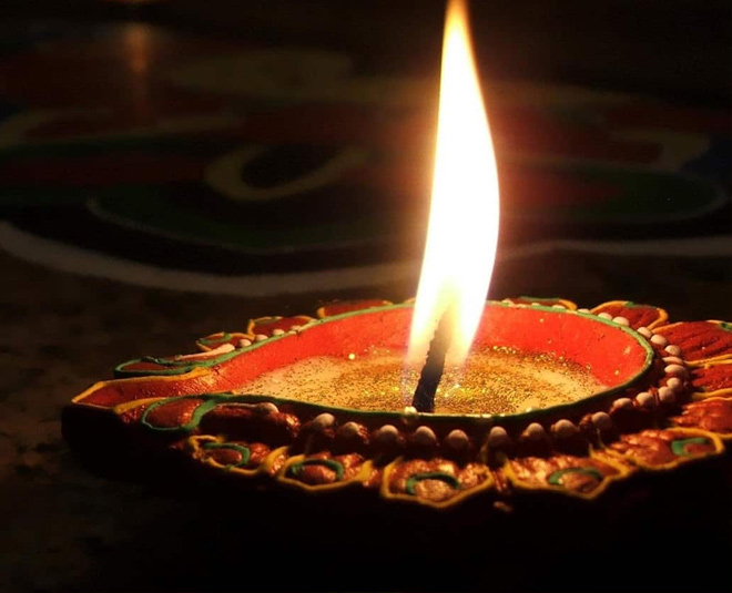 diya lighting importance bring happiness positivity fulfill wishes inside