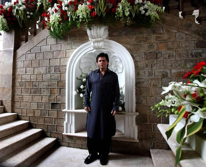 shahrukh khan bought mannat for gauri khan most expensive gift inside