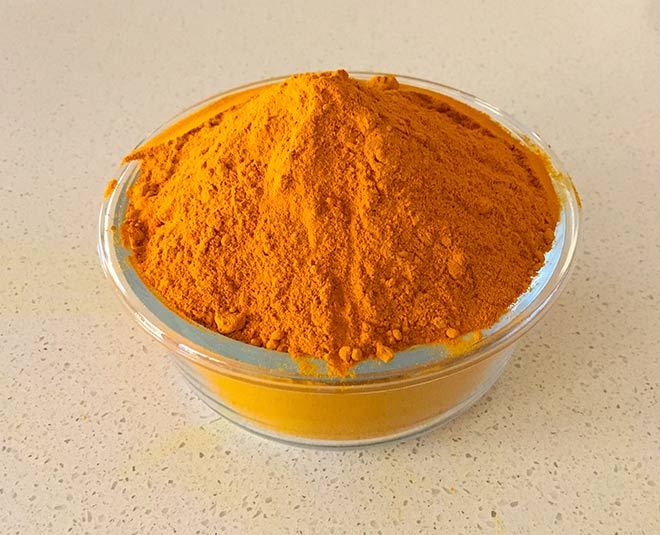 turmeric for crack heels inside