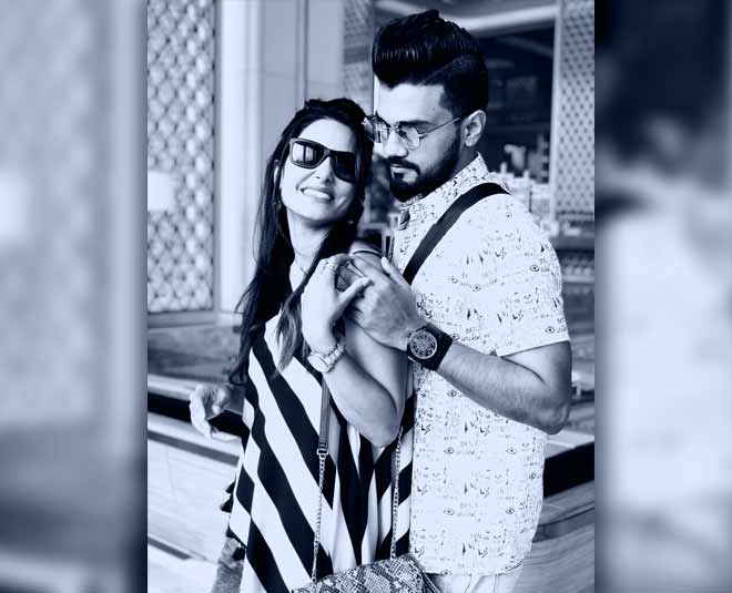 bigg boss  contestant hina khan enjoying holidays in sri lanka with her boyfriend  ()
