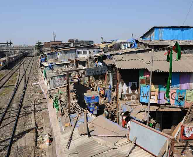 travel mumbai slum