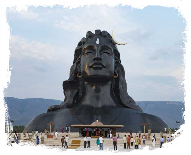 Kangana ranaut visit adiyogi statue in Coimbatore