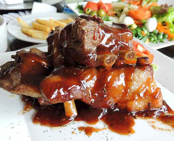 janhvi kapoor favourite food routine diet inside