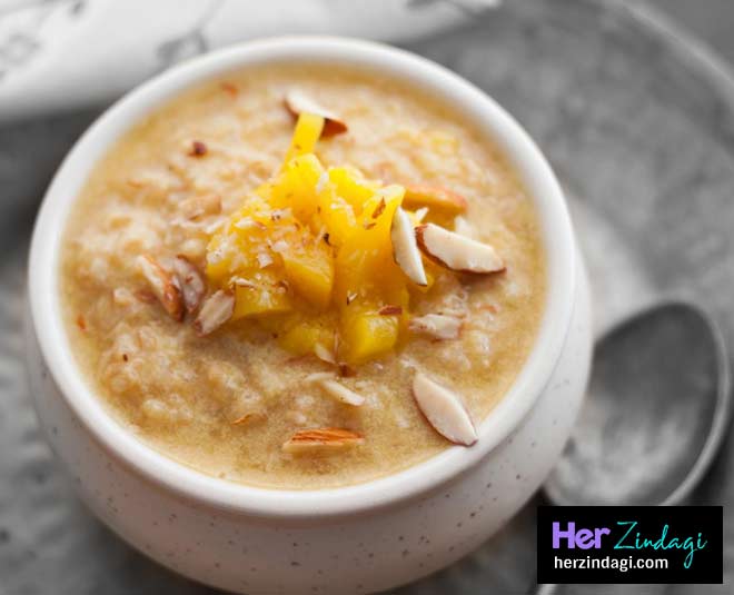 kesariya ilaichi shahi kheer inside