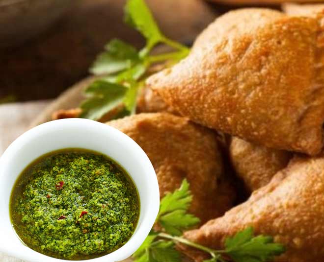 Kuttu Ke Atte Ke Samose inside