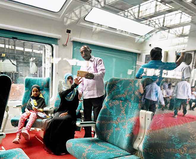 vistadom coaches for mumbai to goa ()