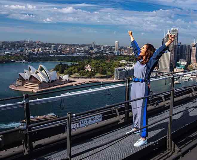 australia pari inside