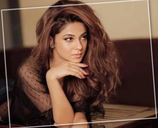 jennifer winget inside