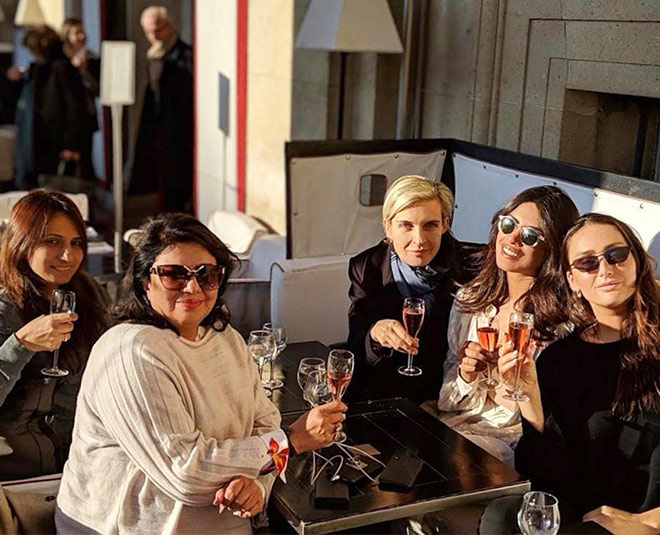 Priyanka chopra spending time with her mother in paris before wedding