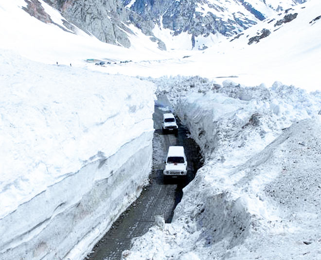 World first road on glacier built in ladakh