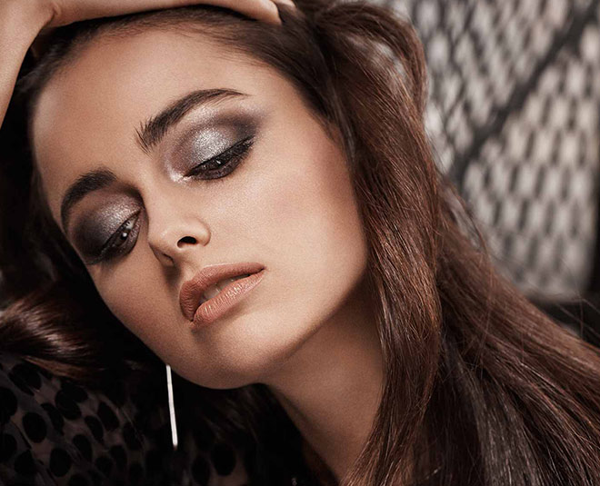 nude make up beauty trend