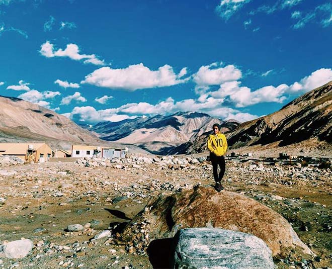 sanya malhotra khurdungla inside