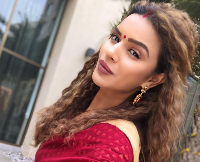 aashka goradia television actress