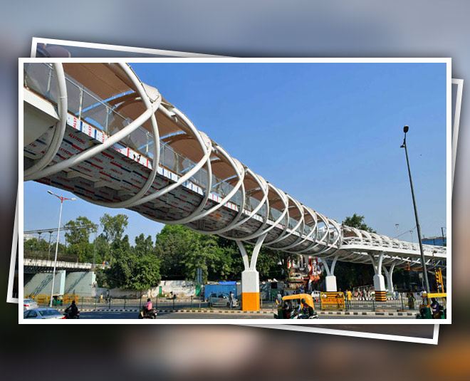 delhi first skywalk inside