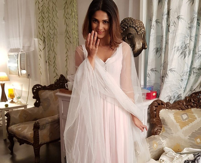 jennifer winget talking about her wardrobe