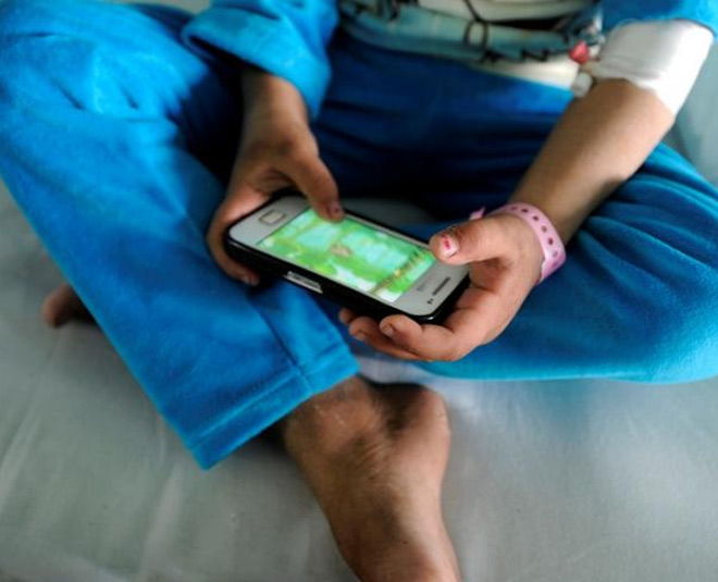 cyber trivia app against momo challenge and blue whale challenge inside