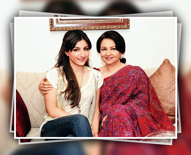 mother daughter soha ali khan sharmila tagore inside