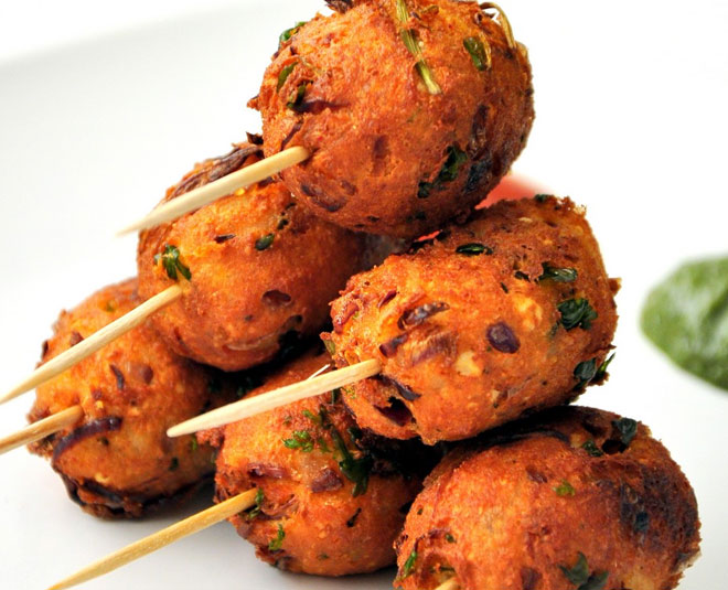 indo chinese paneer lollipop inside