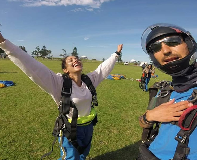 nushrat bharucha landing after skydive