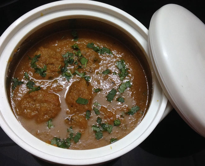 sindhi besan tikki ki sabji inside
