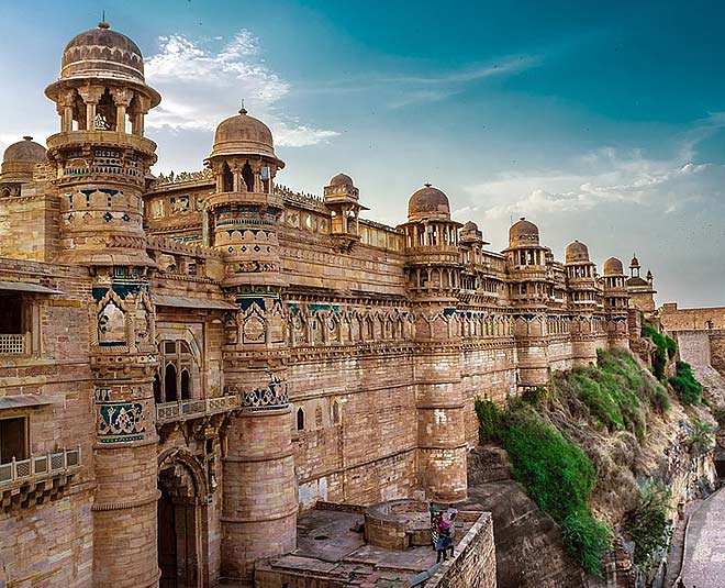 Beautiful Places Near Agra inside