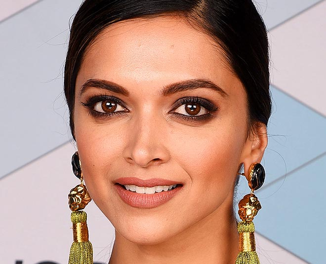 between matte creamy and gloss lipstick inside