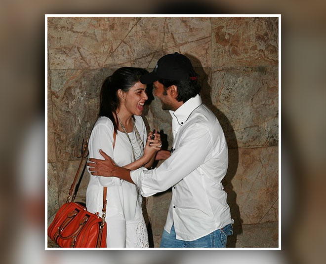 genelia dsouza riteish deshmukh inside