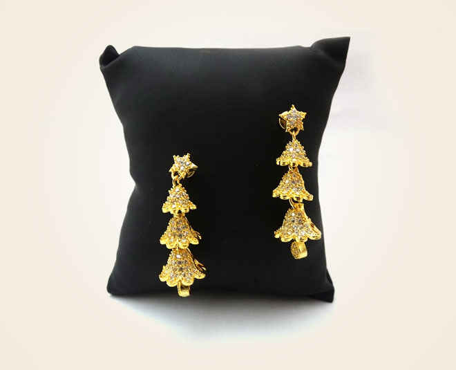 how to select three layer jhumka for your face inside