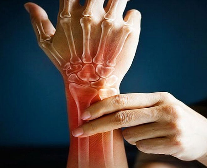 milk with gond katira best for bones inside