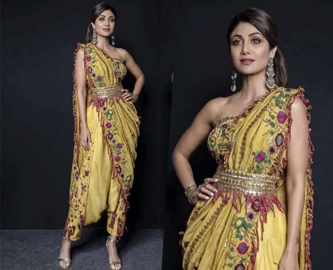 shilpa shetty sari style inside