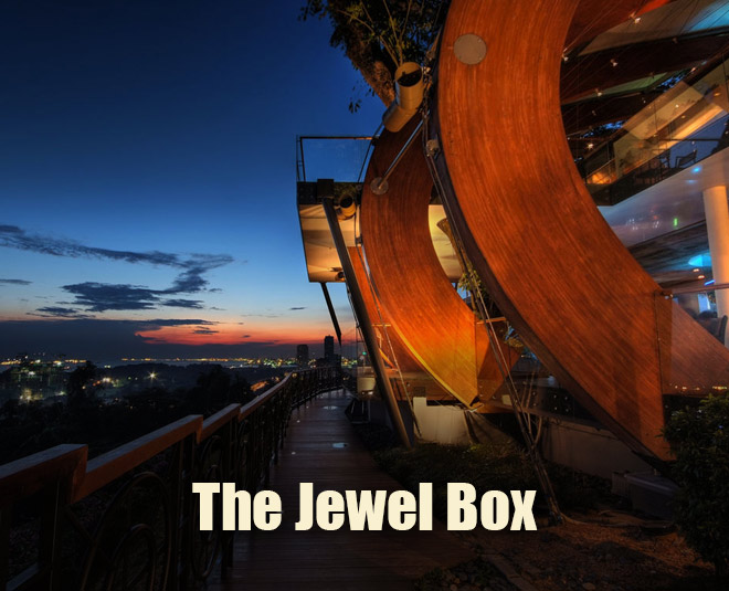 singapore honeymoon destinations jewel box inside
