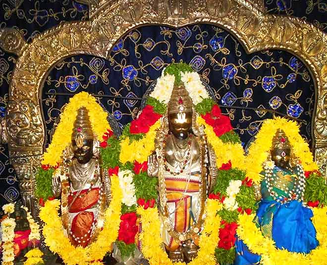 visa temple society inside