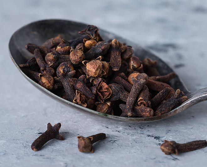 clove water benefits for health inside
