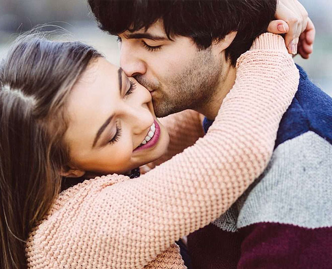 couple baby preparations ()