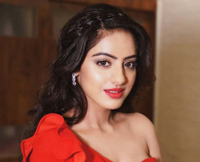 deepika singh tv actress drink enough water