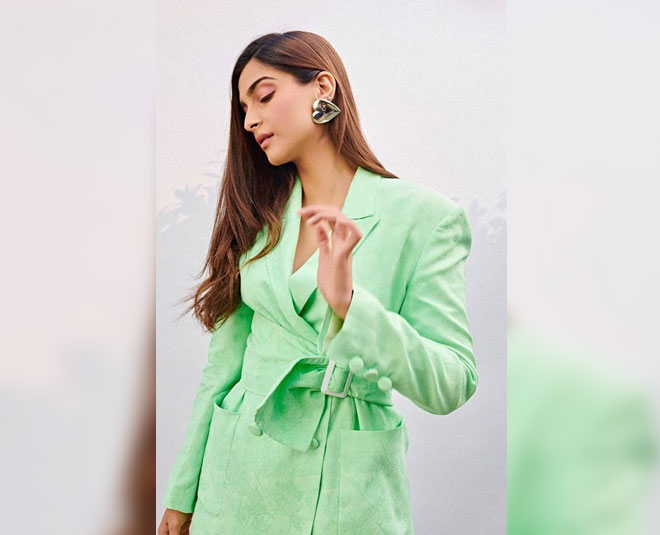 inspiration from sonam kapoor outfit for new year eve party inside